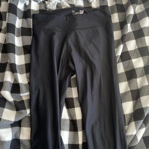 Black under armor leggings
